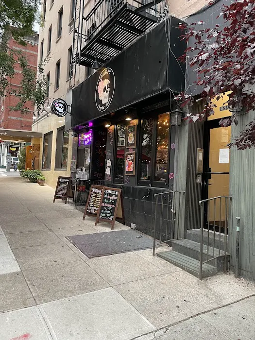 Calabrije's Upper East Side Picture 8