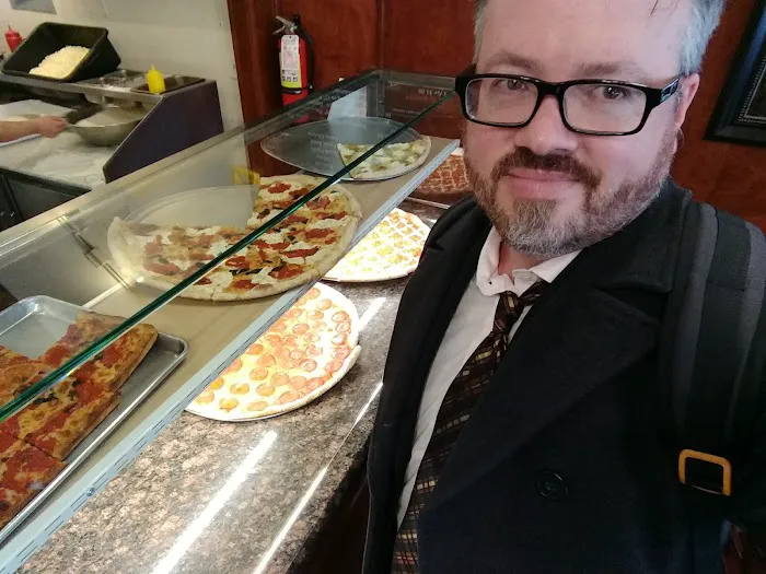 Gotham Pizza Picture 9