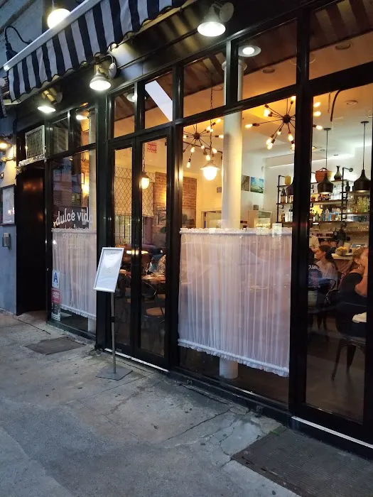 Dulce Vida Latin Bistro Picture 1