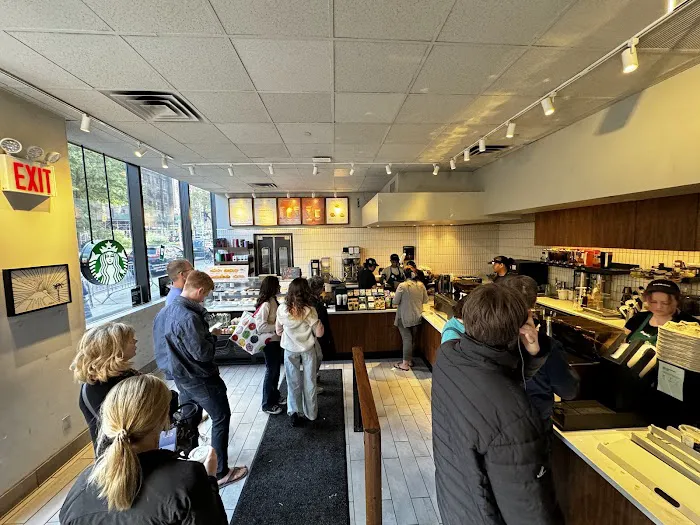 Starbucks Picture 8