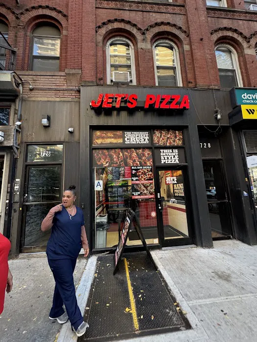 Jet's Pizza Picture 3