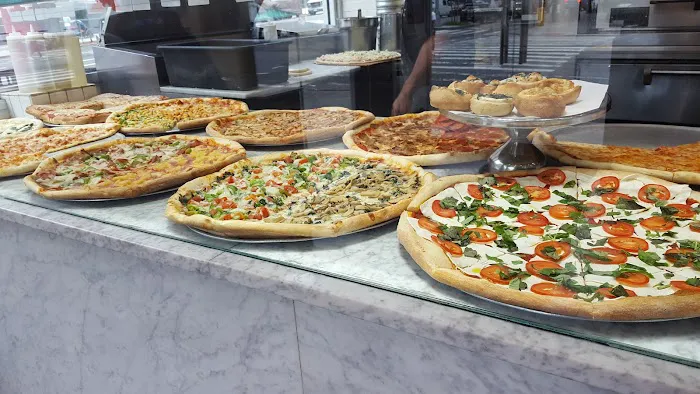 Famous Famiglia Pizzeria Picture 5