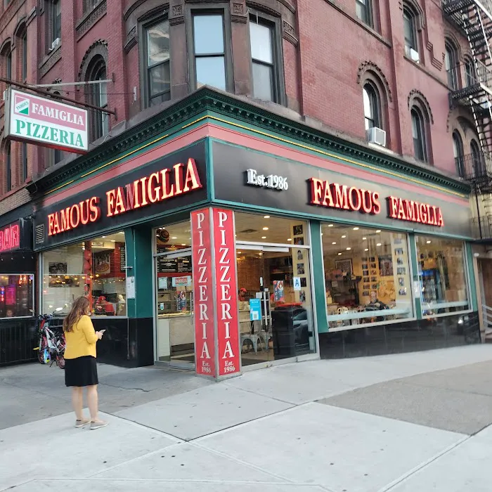 Famous Famiglia Pizzeria Picture 10
