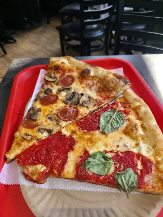 Made In New York Pizza Picture 3