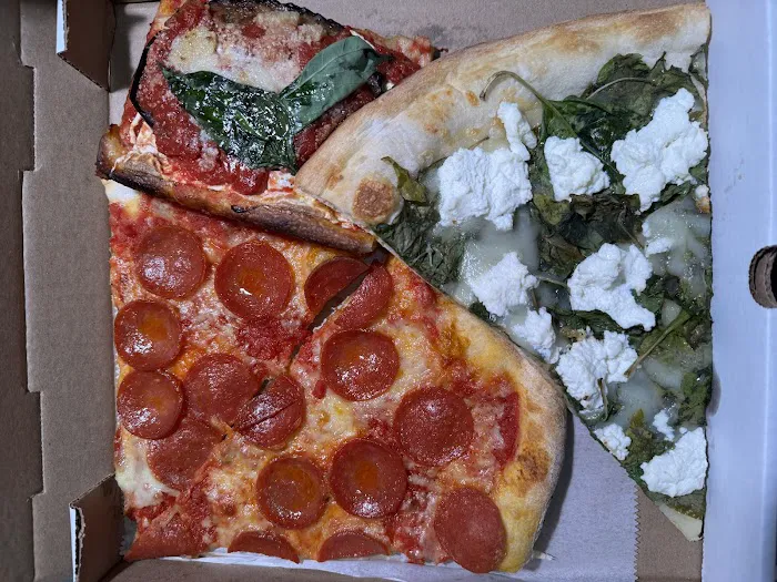 Made In New York Pizza Picture 10
