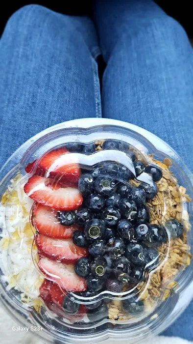 Baya Bar - Acai & Smoothie Shop Picture 9