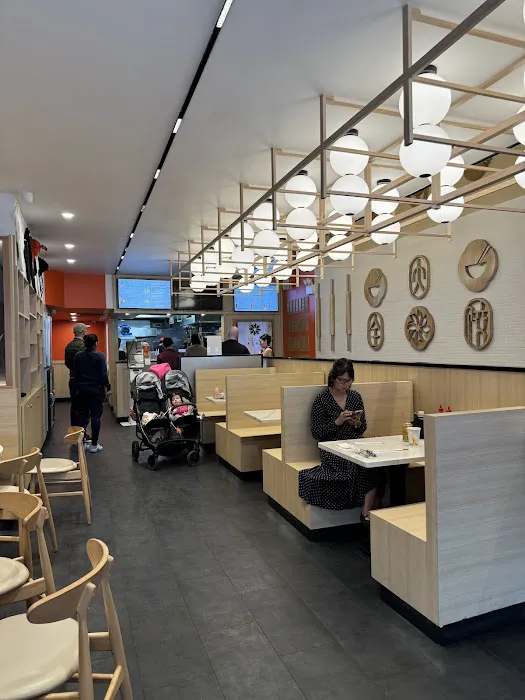 Vanessa’s Dumpling House Picture 3