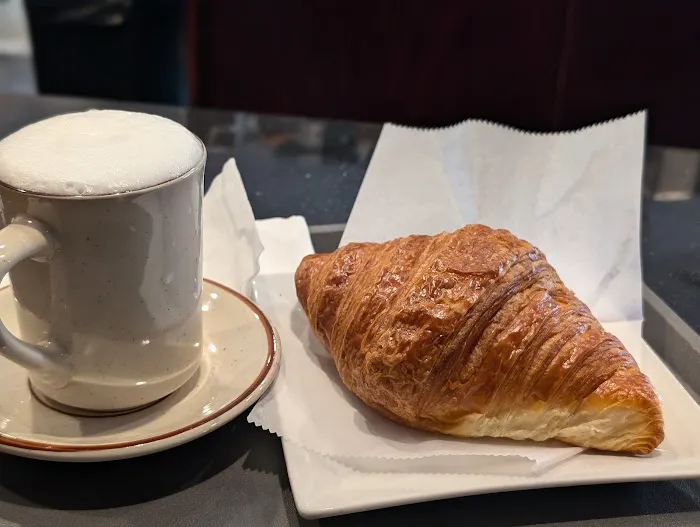 Red's Coffee & Bakery Picture 5