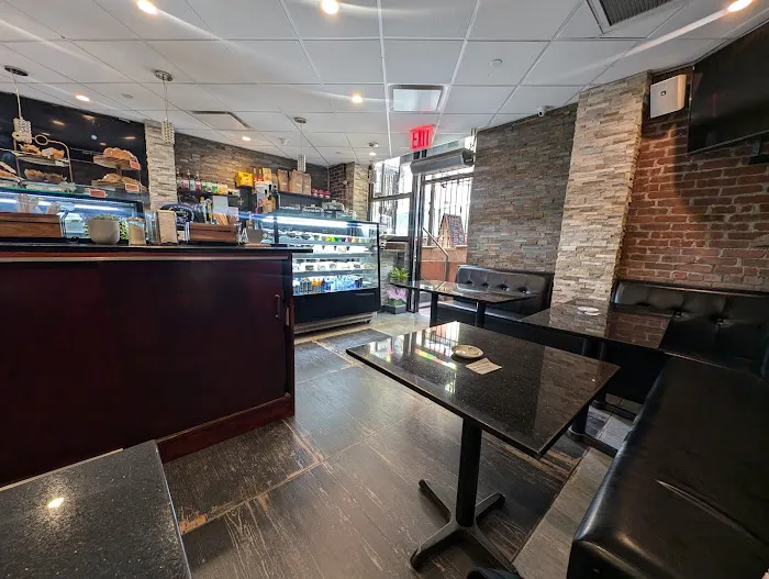 Red's Coffee & Bakery Picture 2