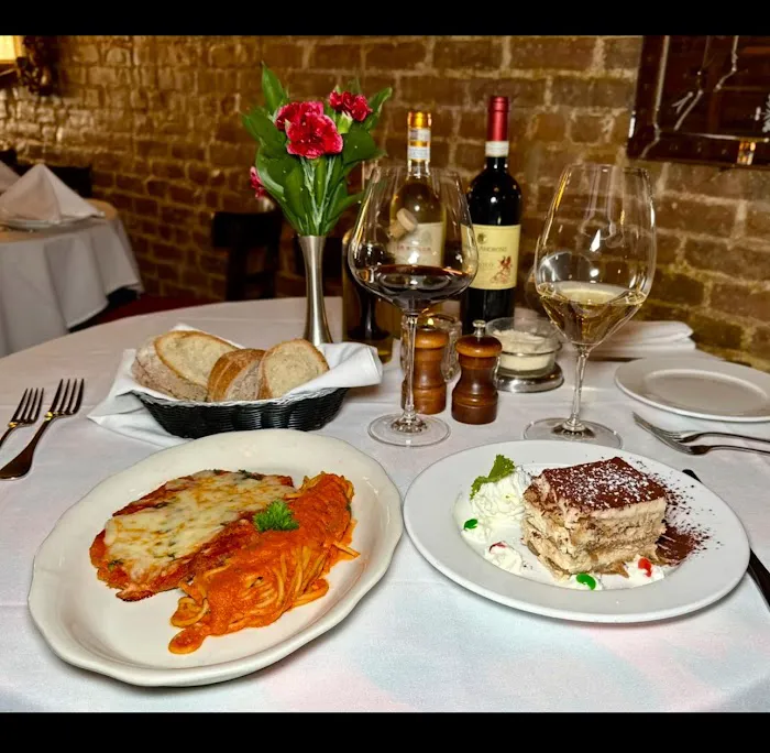 IL Carino Restaurant Picture 7