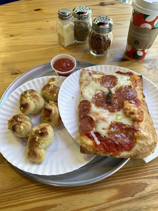 Luzzo's La Pizza Napoletana - UES Picture 1