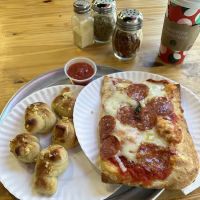 Luzzo's La Pizza Napoletana - UES ico