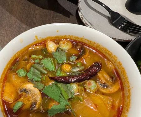 Thai Hot Box