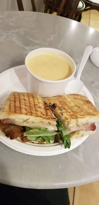 Champignon Café Picture 4