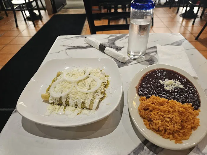 El Paso Taqueria Picture 7