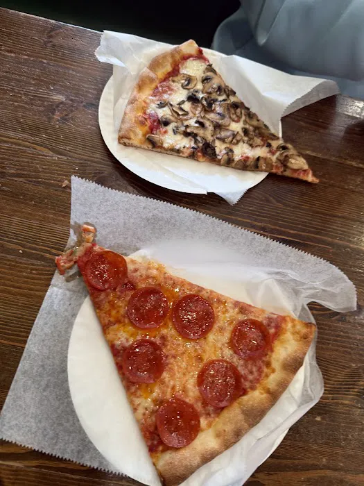 Famous Famiglia Pizzeria Picture 10