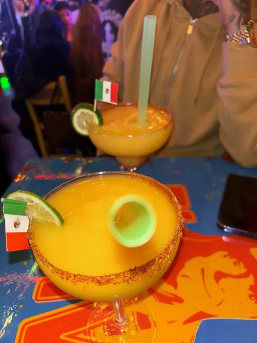 Noche de Margaritas Picture 7