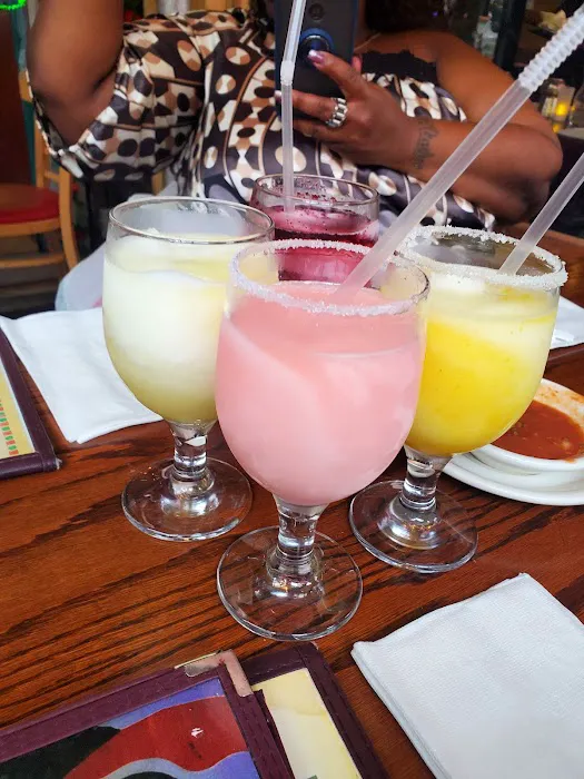 Noche de Margaritas Picture 6