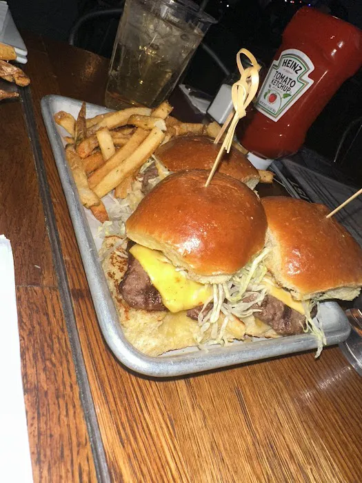 East End Bar & Grill Picture 2