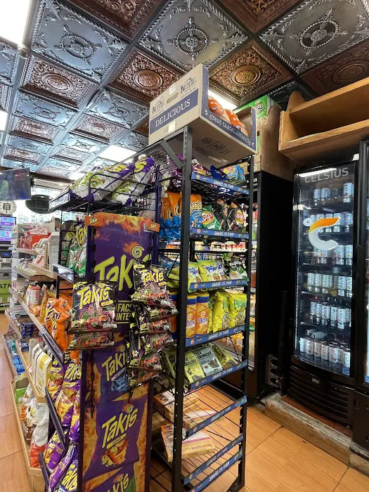 1st Avenue Gourmet & Deli Picture 5