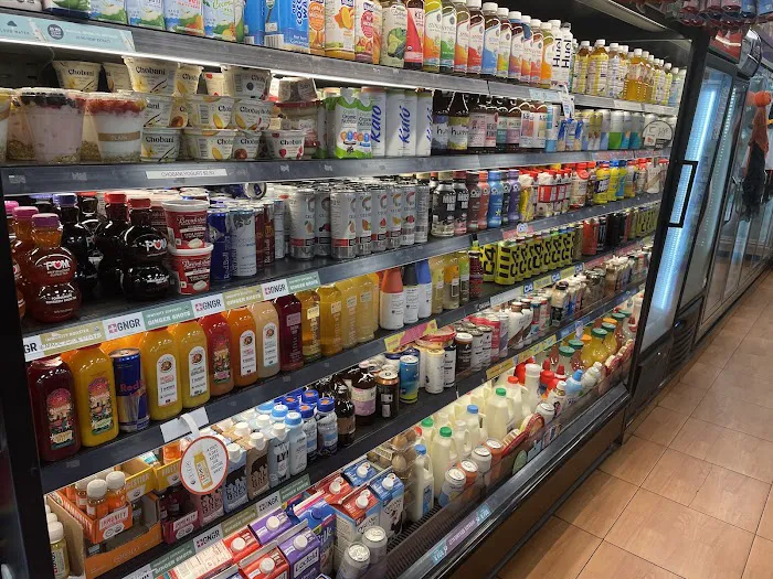 1st Avenue Gourmet & Deli Picture 10