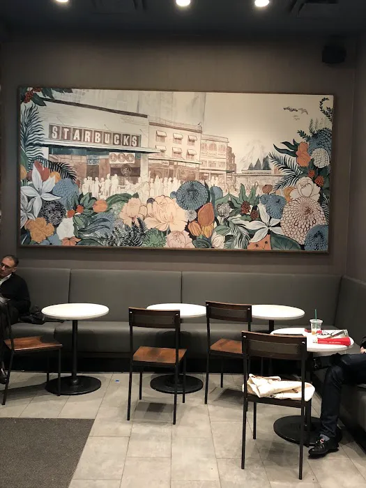 Starbucks Picture 2