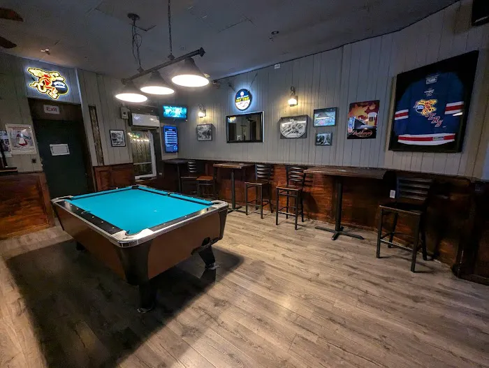Reif's Bar Picture 5