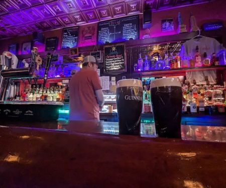 Reif's Bar
