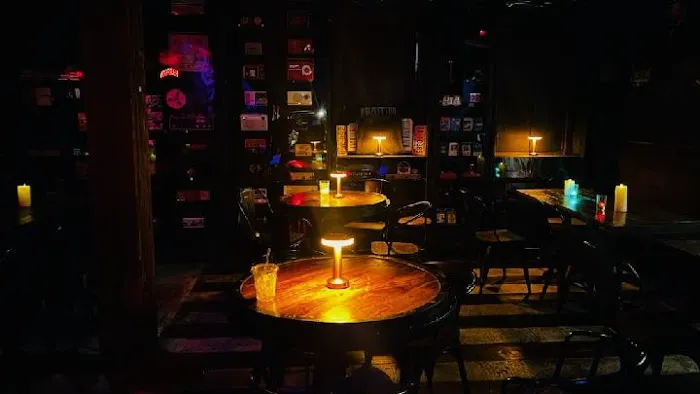 Fillmore Deli & Backroom Picture 5