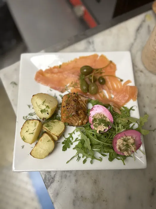 Keuka Wine Bar & Kitchen UES Picture 2