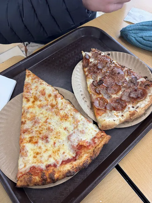 Cheesy Pizza Picture 4