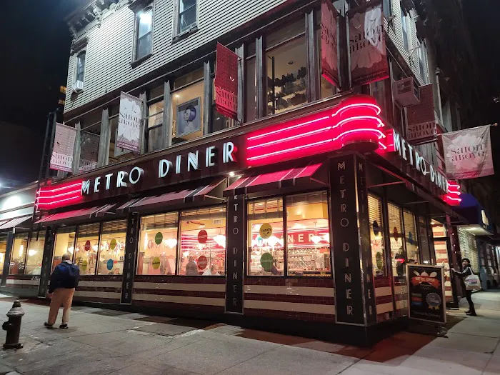 Metro Diner Picture 4