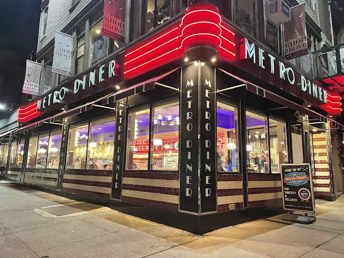 Metro Diner Picture 9