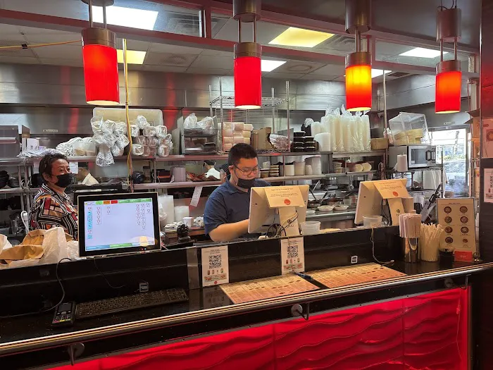 Ollie’s Chinese Noodle Shop & Grill (成都印象) Picture 1
