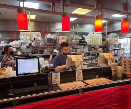 Ollie’s Chinese Noodle Shop & Grill (成都印象)