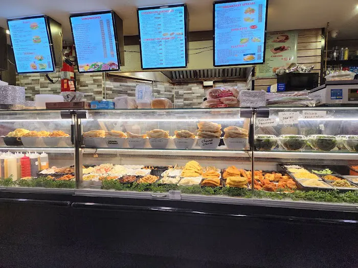 King West Deli Picture 10