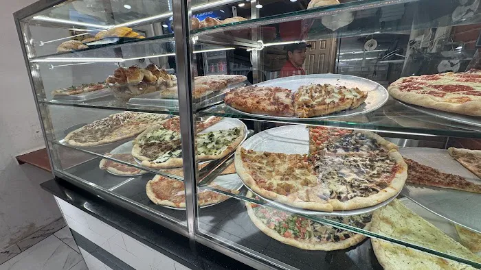 Bardolino Pizza Picture 6