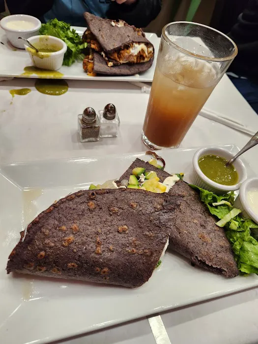 El Tepeyac Taqueria Picture 7