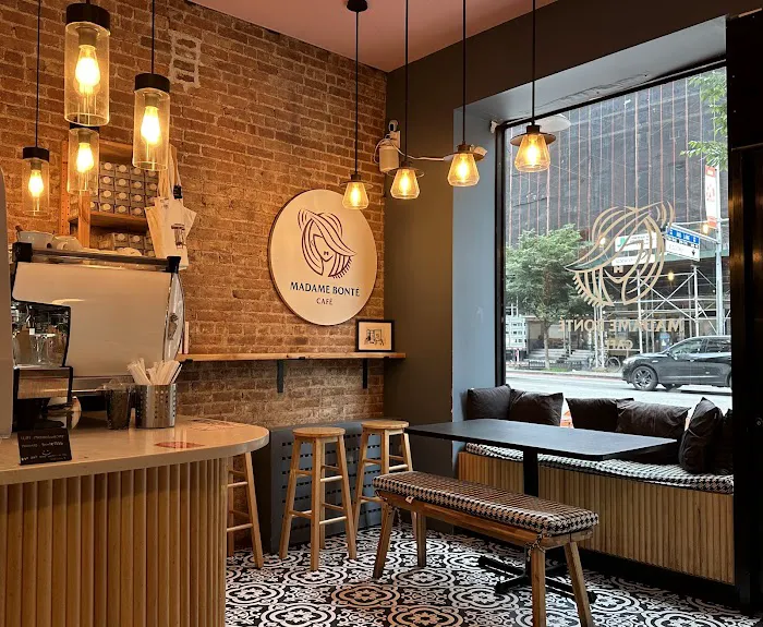 Madame Bonté Café Picture 9
