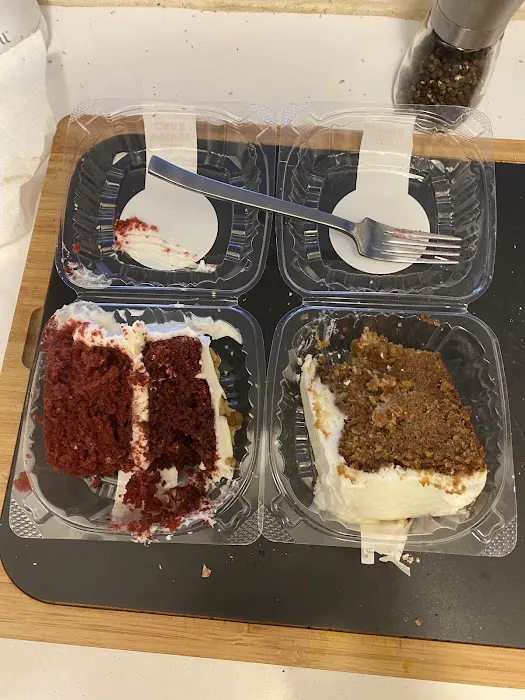 Lloyds Carrot Cake Cafe LLC Picture 7