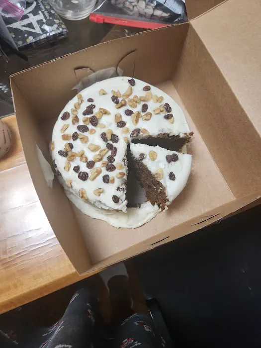 Lloyds Carrot Cake Cafe LLC Picture 6
