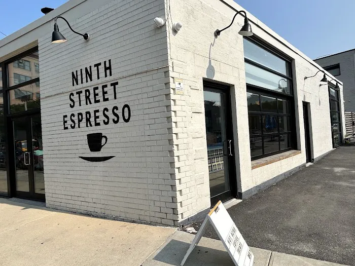 Ninth Street Espresso Picture 9