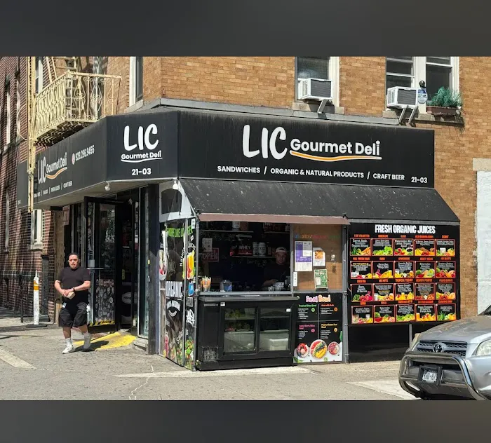 LIC Gourmet Deli Picture 5