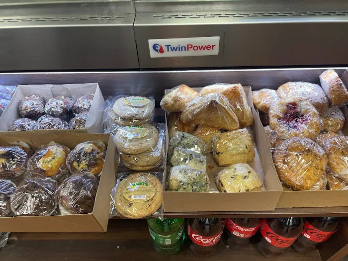 LIC Gourmet Deli Picture 3
