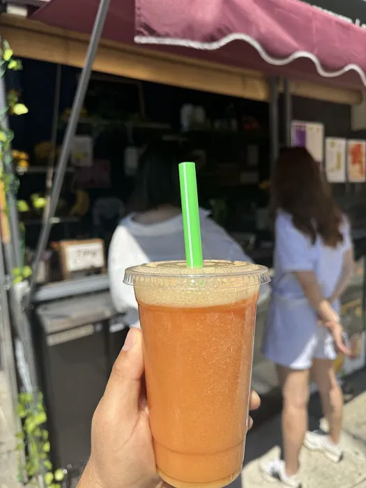 LIC Juice Station Picture 8