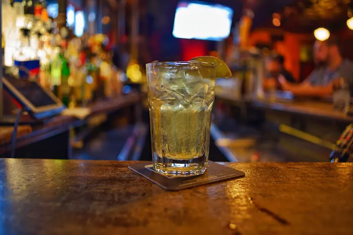 LIC Bar Picture 5