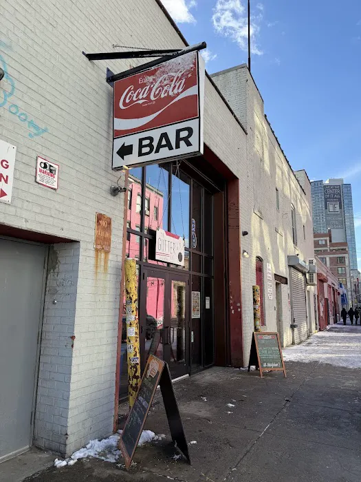 The Gutter Bar LIC Picture 3