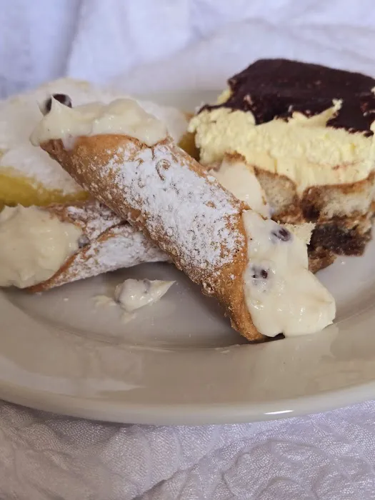 Fresh Patisserie Picture 4