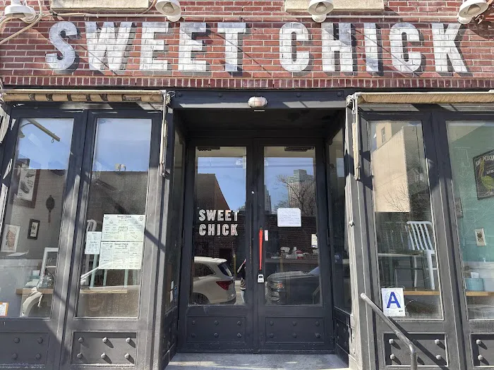Sweet Chick Picture 2