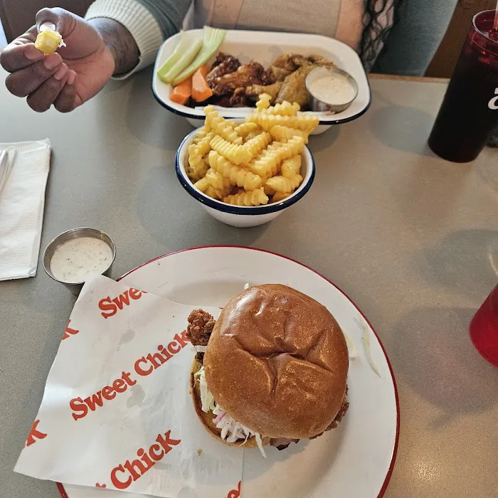 Sweet Chick Picture 5